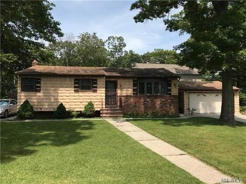 16 Lake Pl