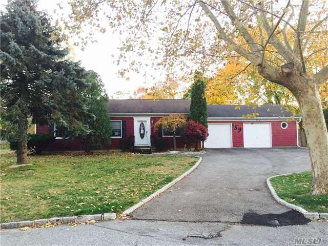 32 Wildwood Trl