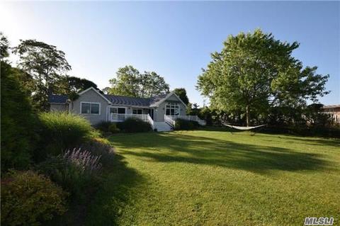 10 Rhododendron Dr