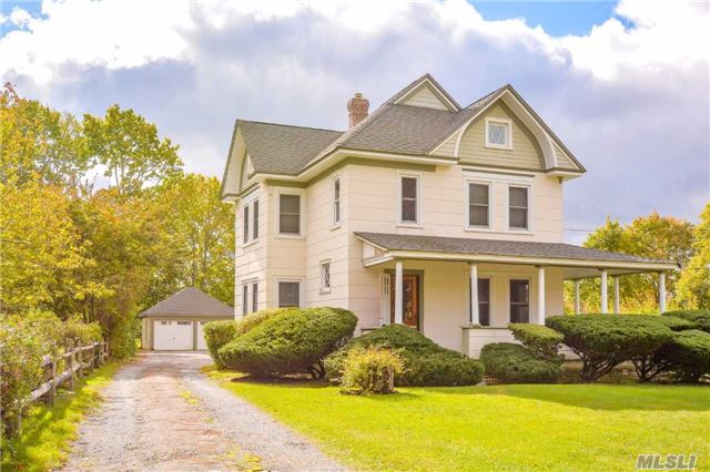 403 Lilac Ln
