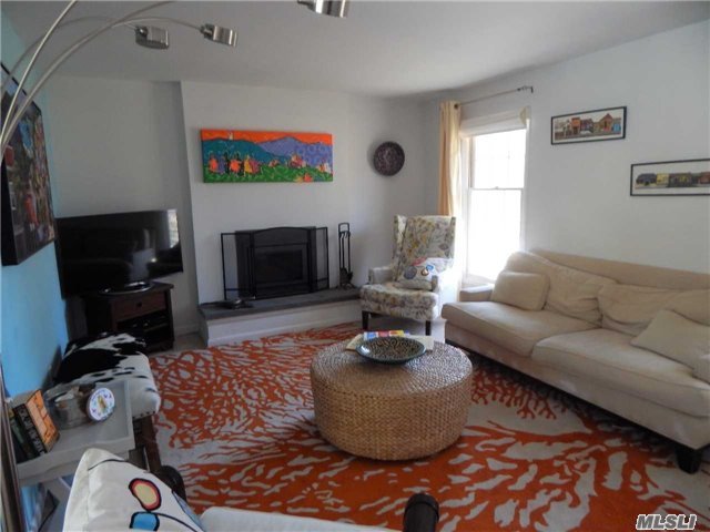 5 Hyler Dr