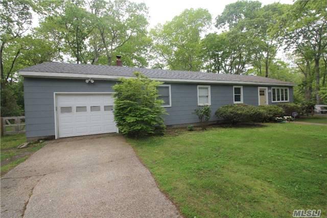 34 Hubbard Ln