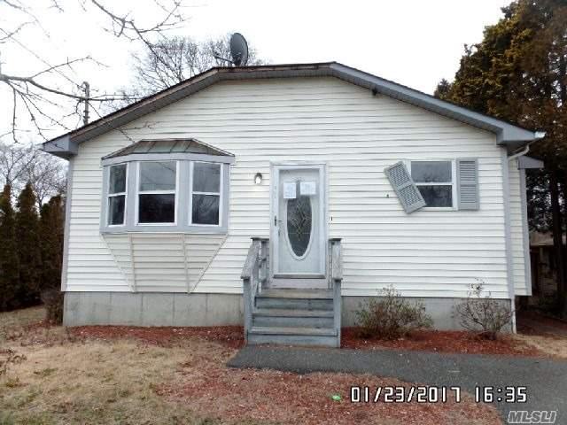8 Quogue Rd