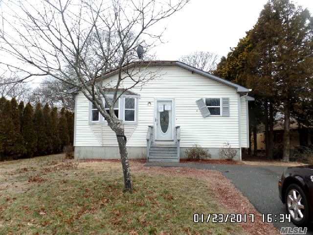 8 Quogue Rd