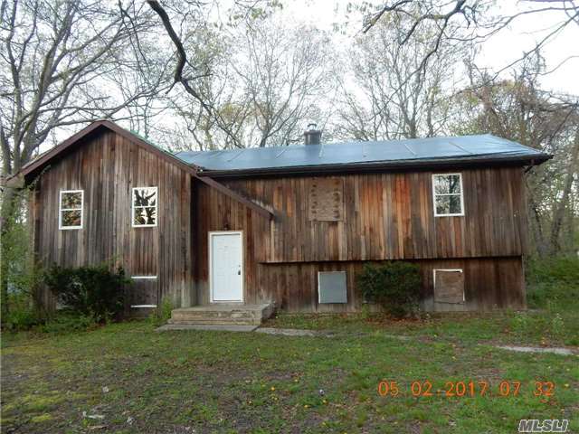 32 Grenville Ave