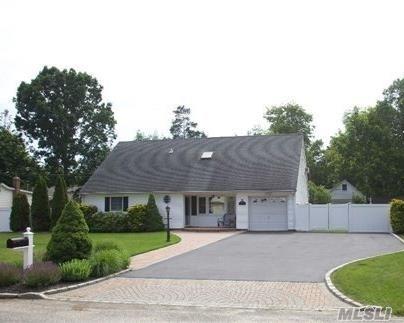 163 Monroe Dr
