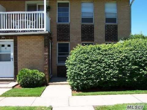 112 Artist Lake Dr