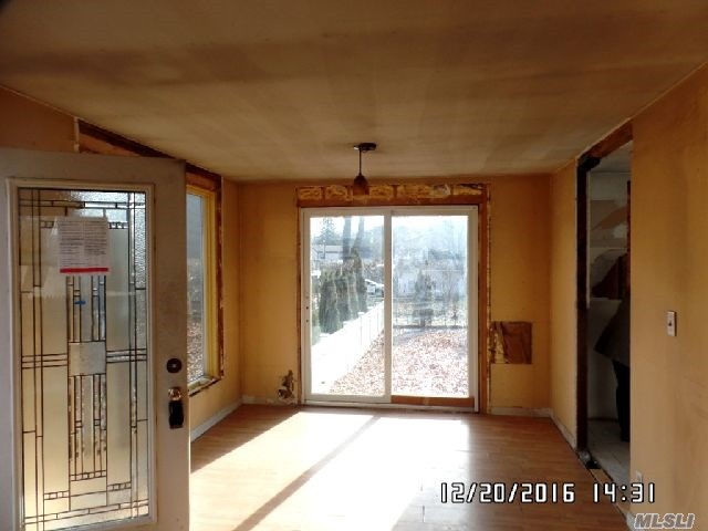 392 Lockwood Dr