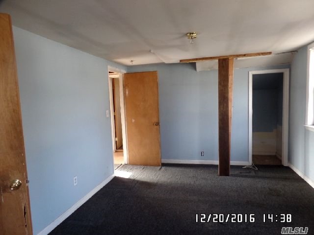 392 Lockwood Dr