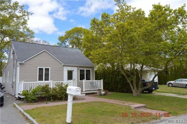 573 Sleepy Hollow Dr