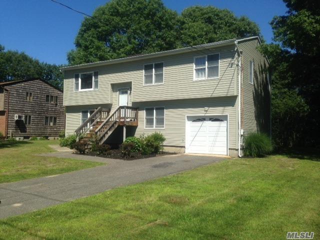 146 Moriches Middle Rd