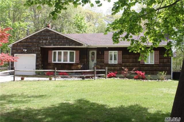 146 Moriches Middle Rd