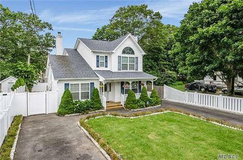 211 Huguenot Dr