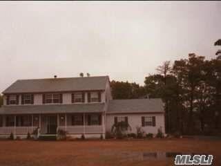 211 Huguenot Dr