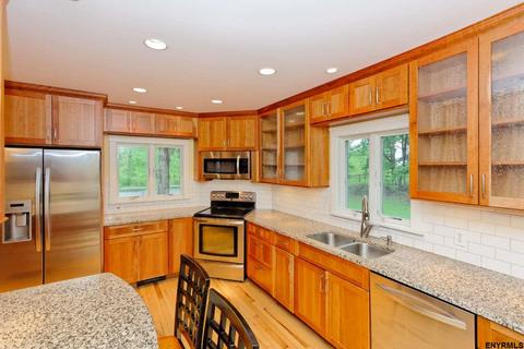 1343 Ray Rd