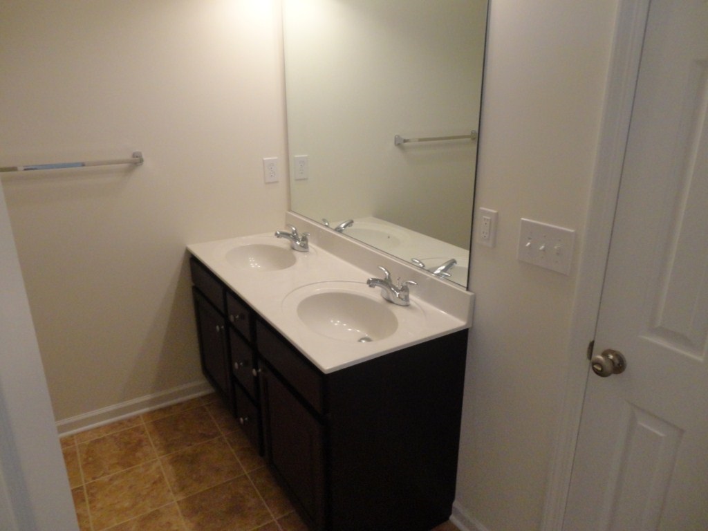 884 Van Hoesen Rd