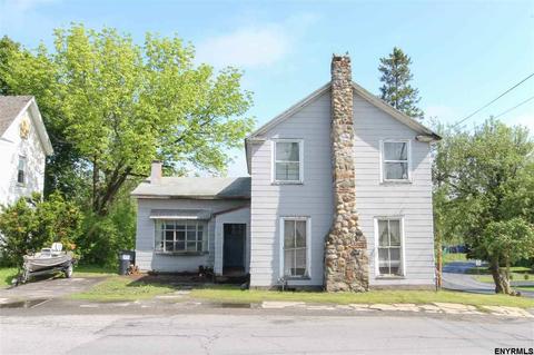 1358 Main St