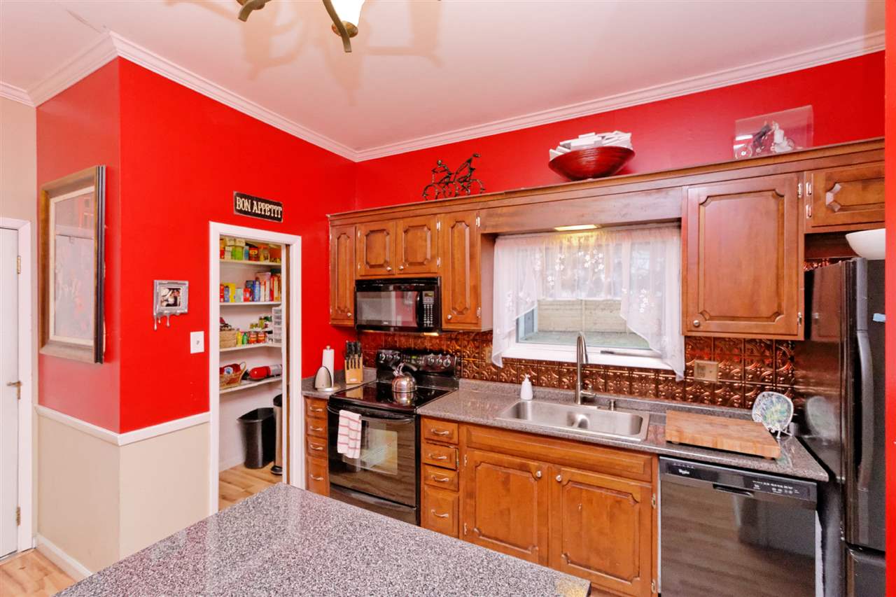 223 Delaware Ave
