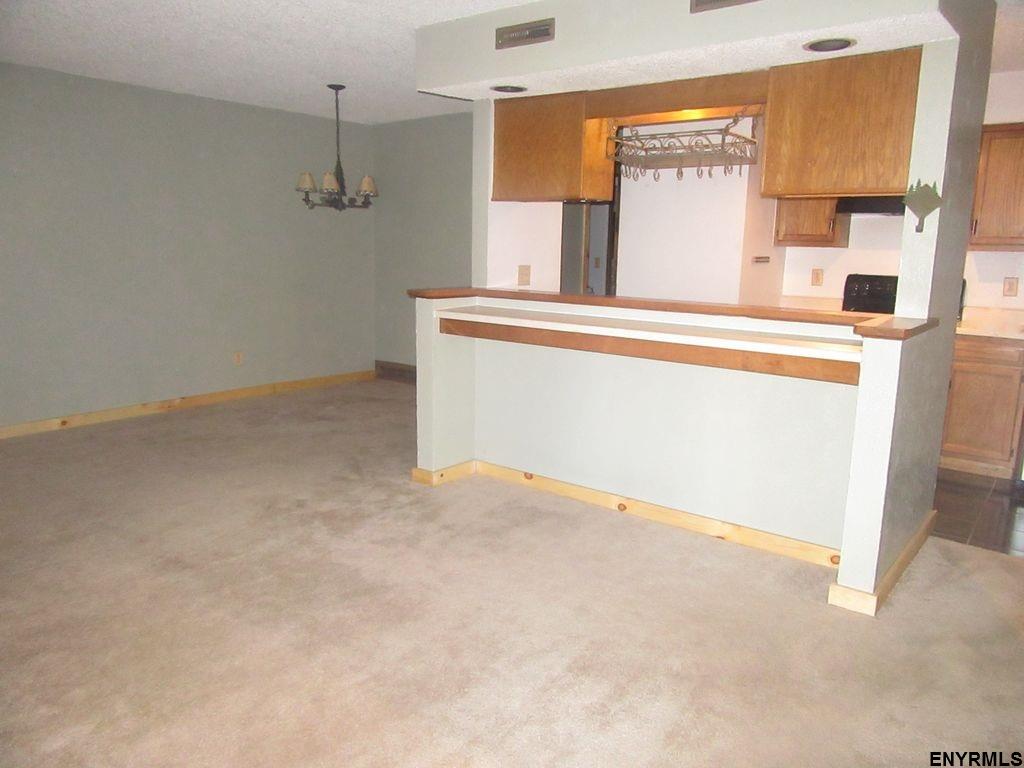 113 Hudson River Rd