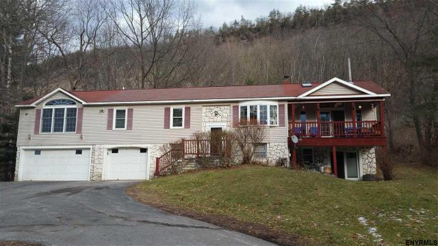 28 S Shore Rd