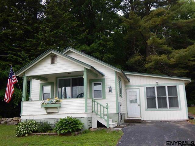 5871 Lake Rd