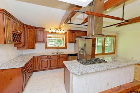 19 Hadley Dr