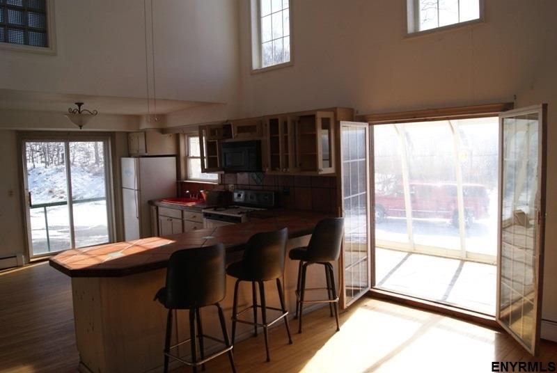 153 Spring St