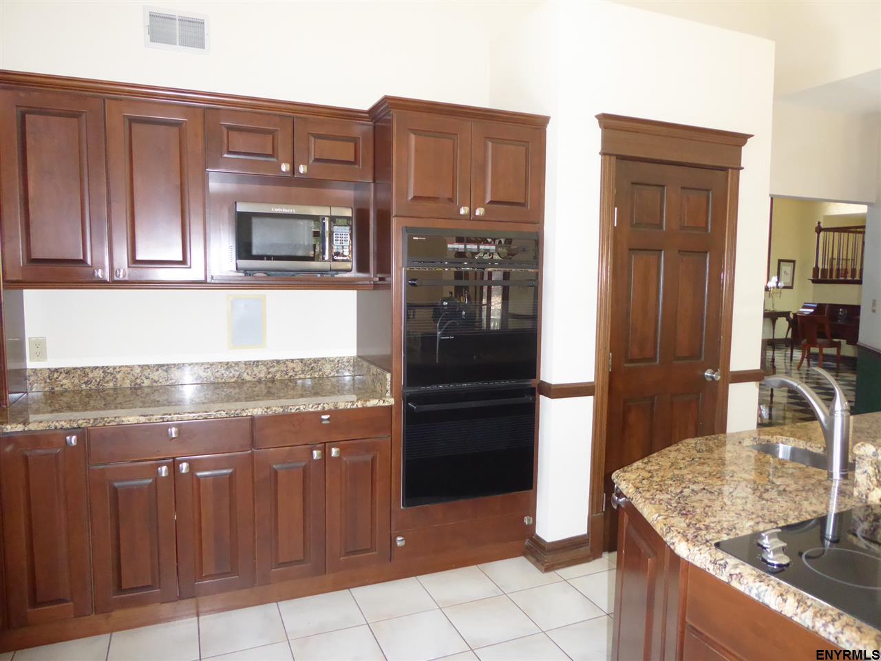 215 Forest Haven Dr