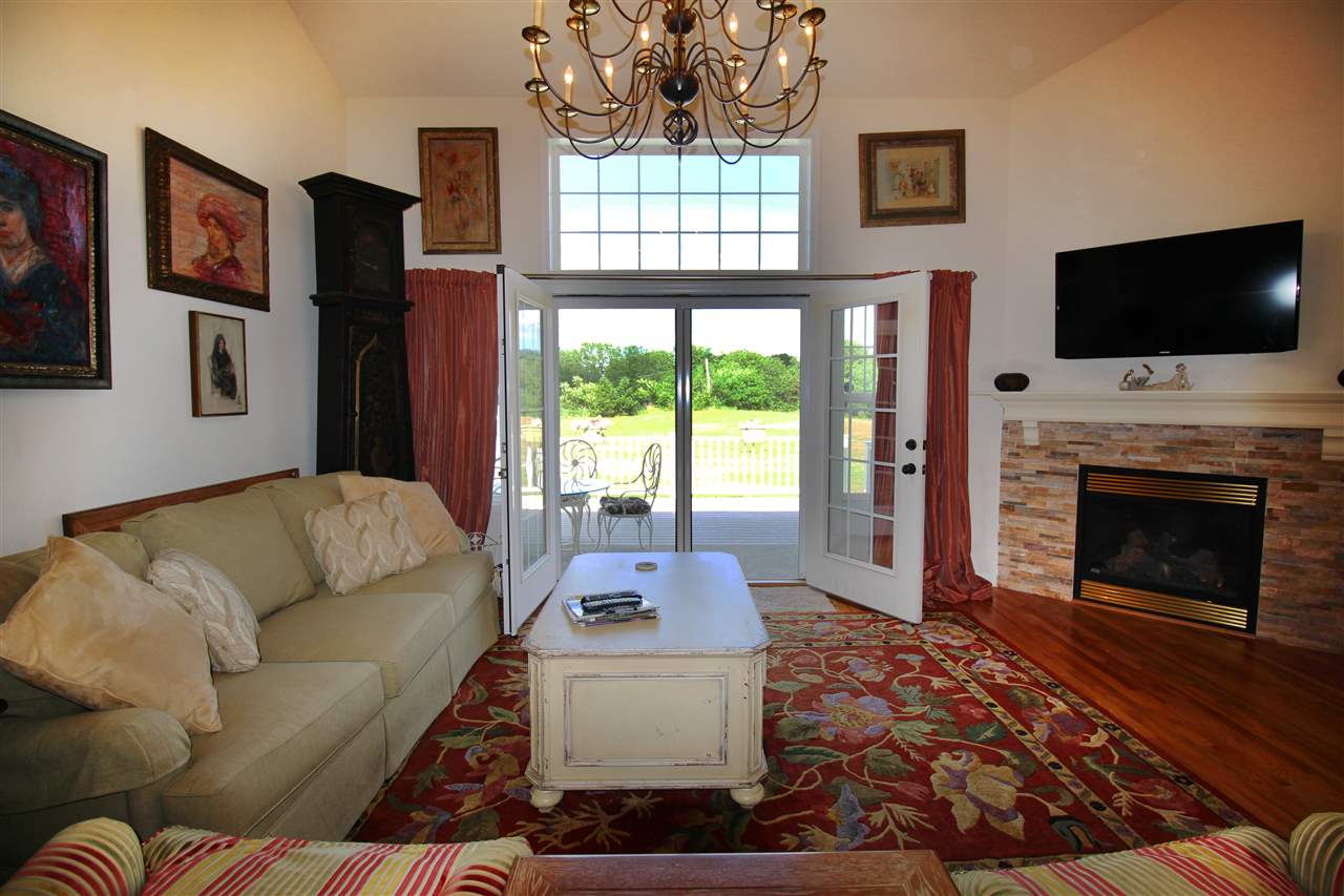 55 Lorenzo Dr