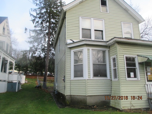 17 Gurley Ave