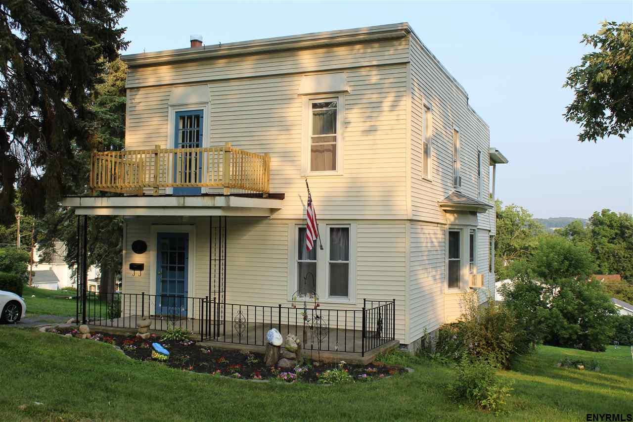 76 1st St