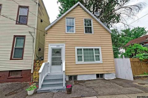 3448 Rosendale Rd