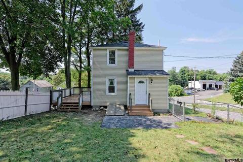 22 Lansing Ave