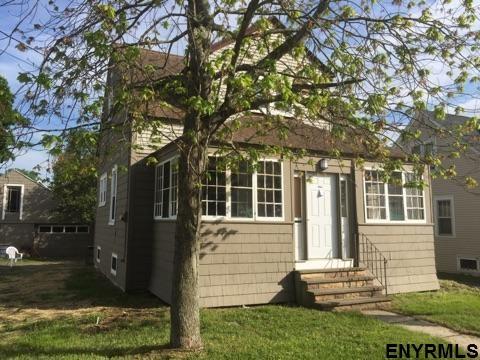 22 Lansing Ave
