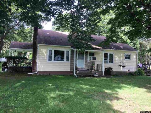 22 Lansing Ave