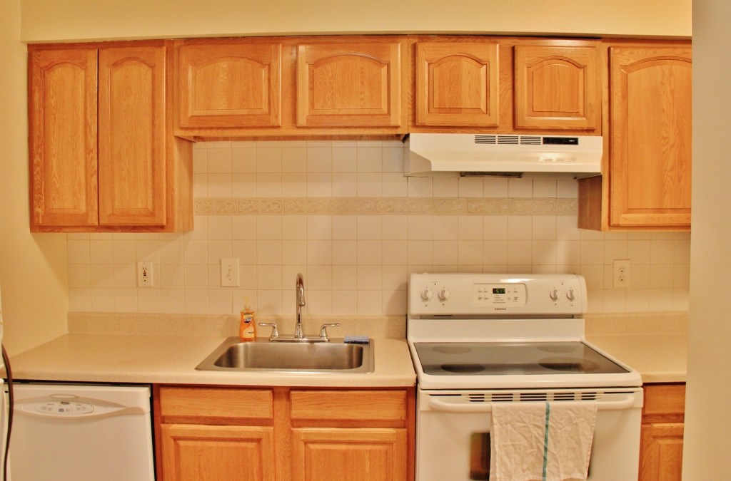 64 Rooney Ave