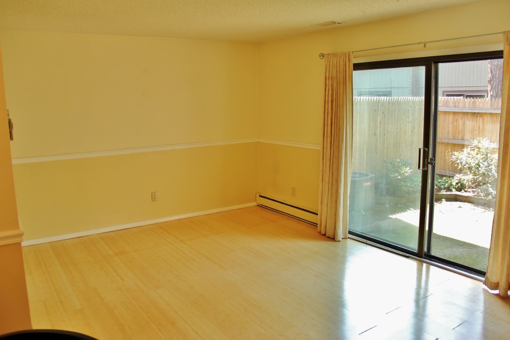 64 Rooney Ave