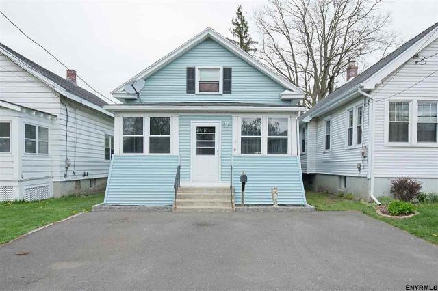 9 Edenburg Ave