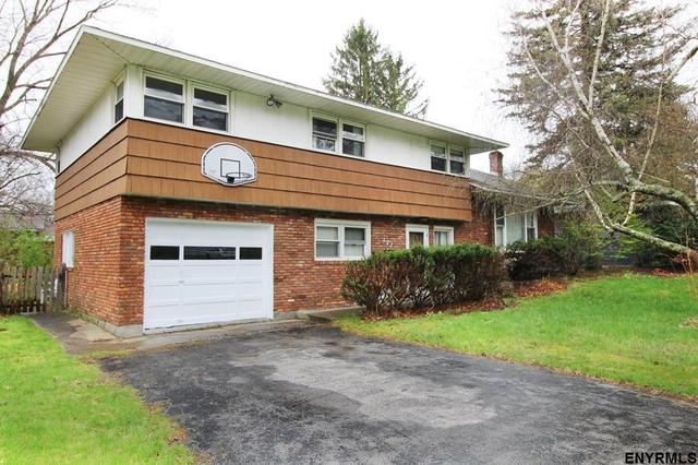 9 Edenburg Ave
