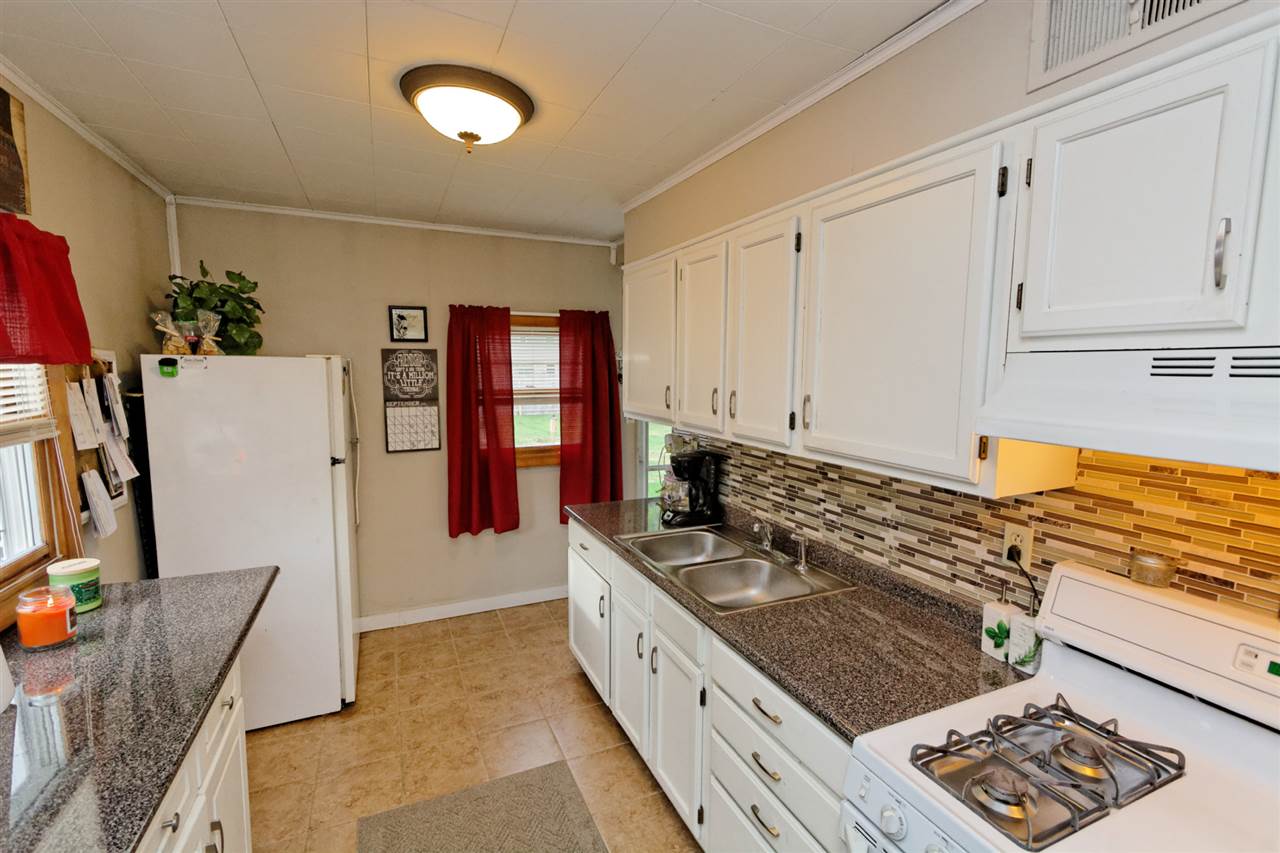 15 Harriet St