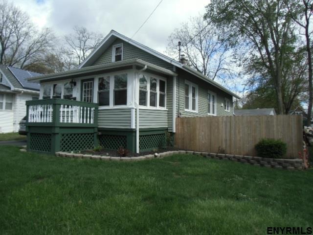 34 Elmhurst Ave