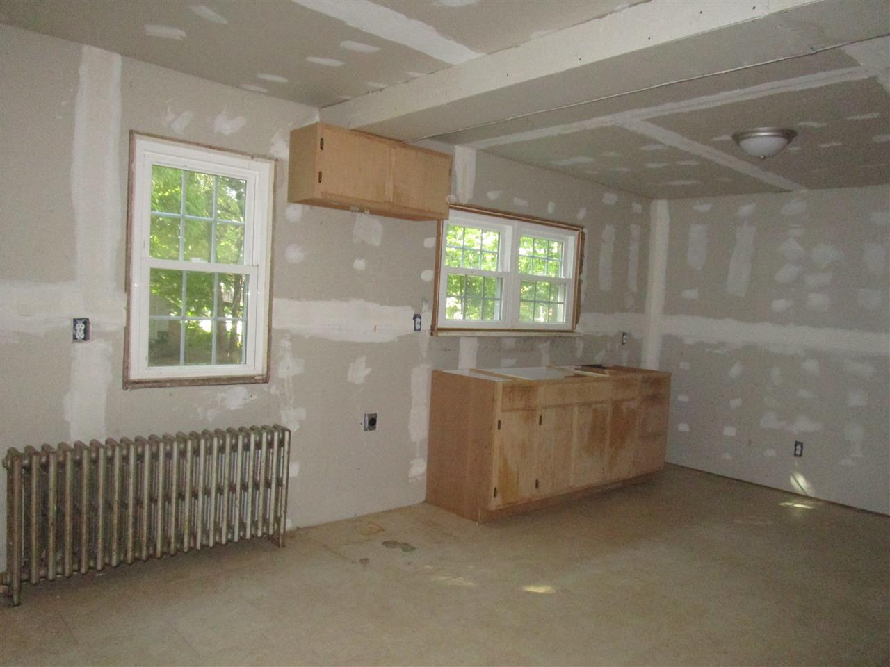 13 Van Buren Rd