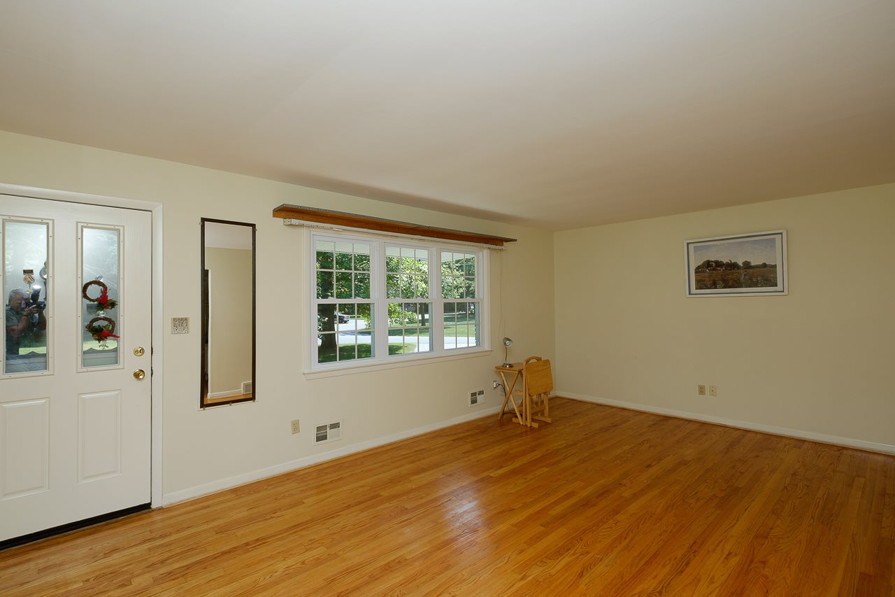 800 Rainbow Dr