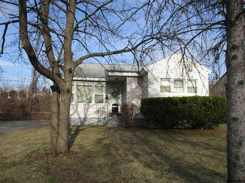 177 Ward Ave