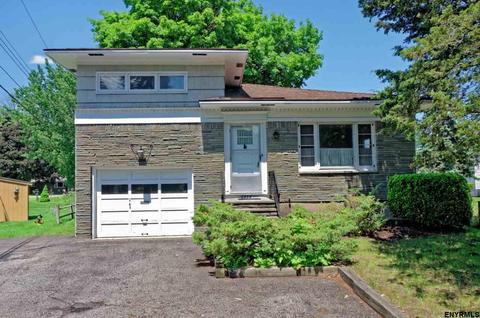 177 Ward Ave