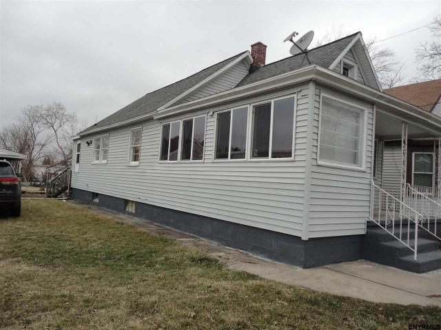 24 Ingersoll Ave