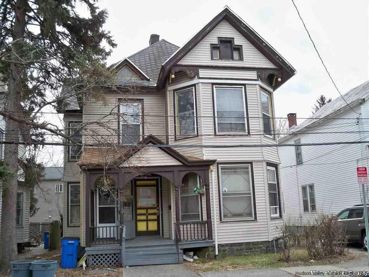 16 Roosevelt Ave
