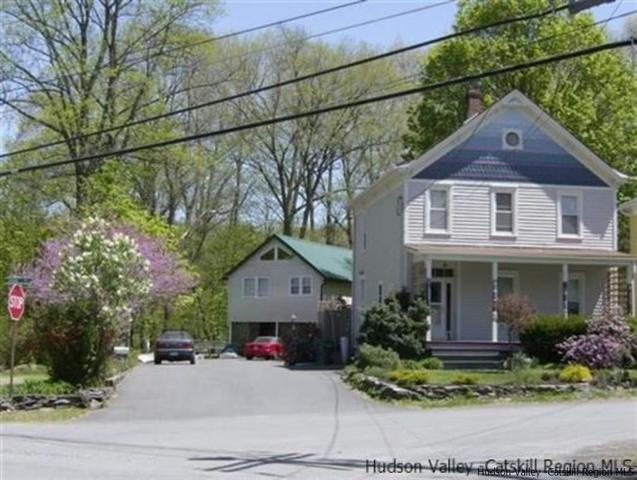 94 Dellay Ave
