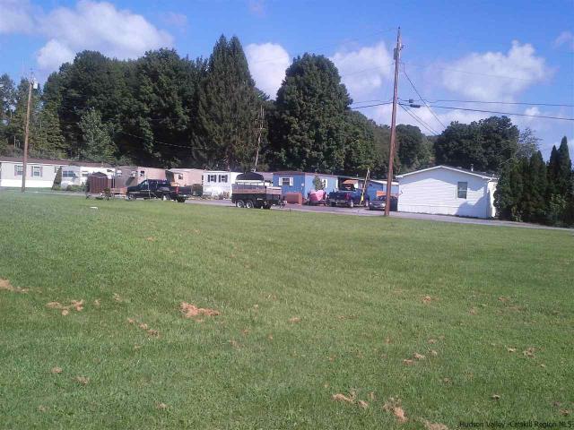 120 Maxwell Ln