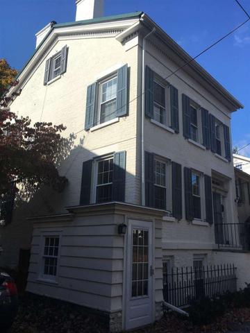 120 Maxwell Ln